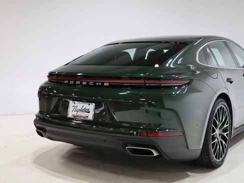 Used 2025 Porsche Panamera 4 image 9