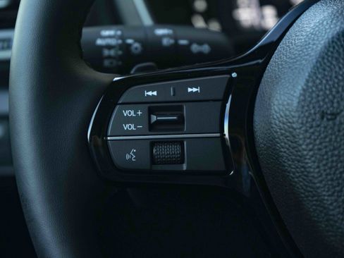 Used 2026 Honda Pilot Elite image 21