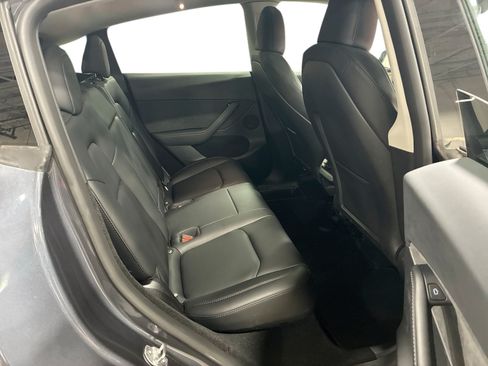Certified 2023 Tesla Model Y Performance AWD/4WD image 11