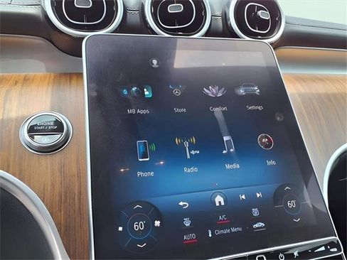 Used 2024 Mercedes-Benz GLC 300 image 13