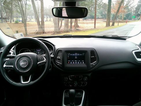 Used 2019 Jeep Compass Sport w/ Cold Weather Group image 32