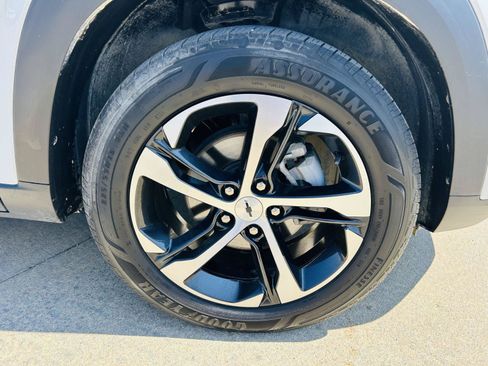 Used 2025 Chevrolet Trax RS w/ Driver Confidence Package FWD image 38