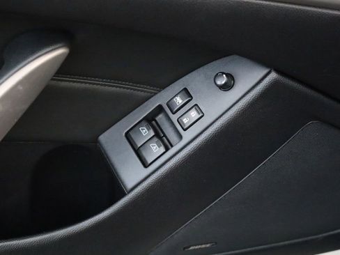 Used 2011 INFINITI G37 Journey w/ Premium Pkg image 26