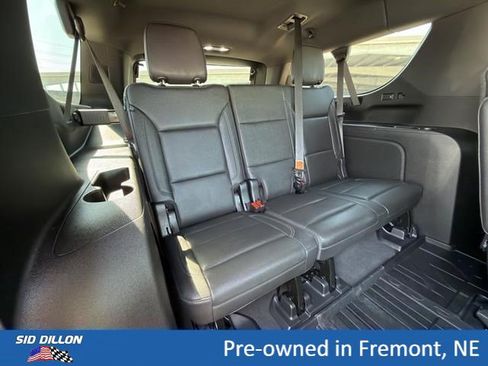 Certified 2022 Chevrolet Suburban Z71 w/ Luxury Package AWD/4WD image 21