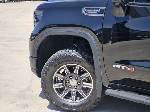 Used 2026 GMC Sierra 1500 AT4 w/ AT4 Premium Package AWD/4WD image 5