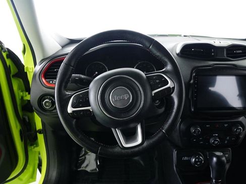 Used 2018 Jeep Renegade Trailhawk image 14