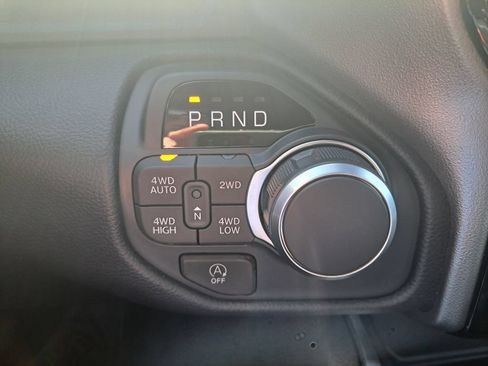New 2026 RAM 1500 Big Horn AWD/4WD image 17