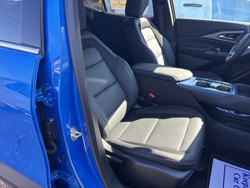 New 2026 Chevrolet Equinox EV LT image 26