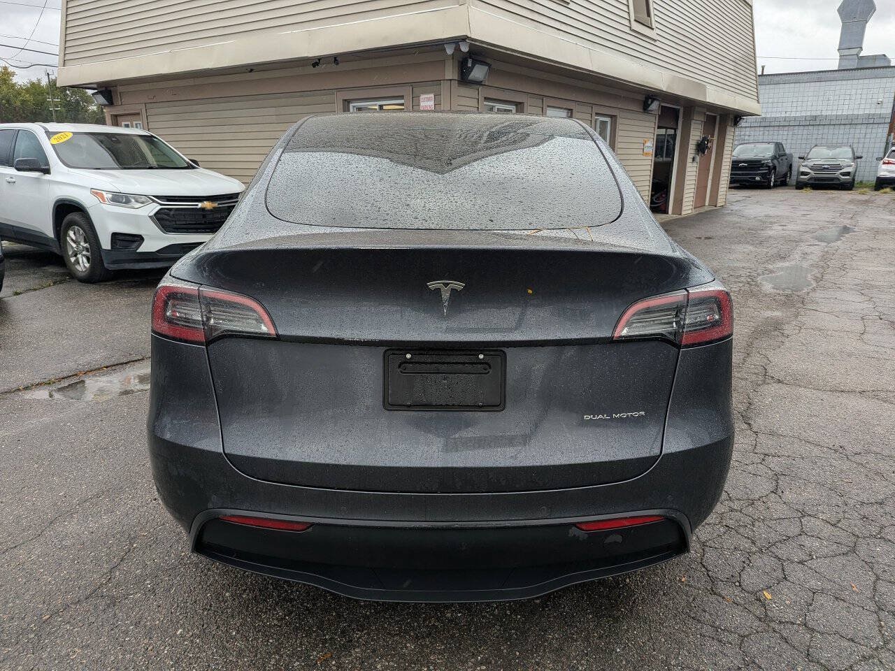 Used 2021 Tesla Model Y Long Range AWD/4WD image 5