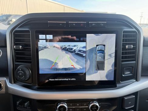 Used 2022 Ford F150 XLT w/ Equipment Group 302A High image 16