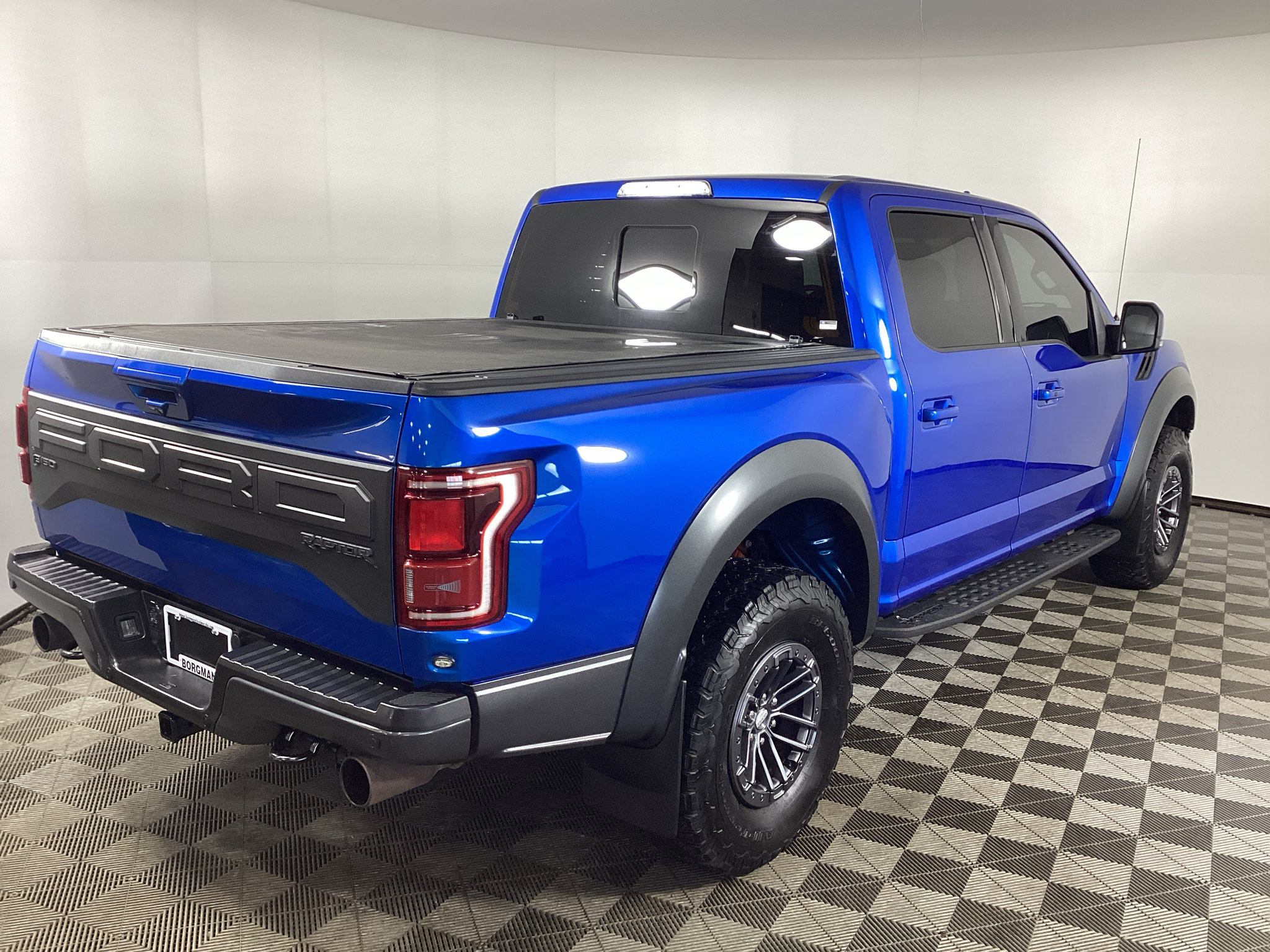 Used 2019 Ford F150 Raptor w/ Equipment Group 802A Luxury AWD/4WD image 2
