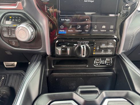 Used 2023 RAM 1500 Limited AWD/4WD image 12