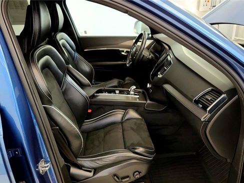 Used 2018 Volvo XC90 T8 R-Design w/ Convenience Package image 29