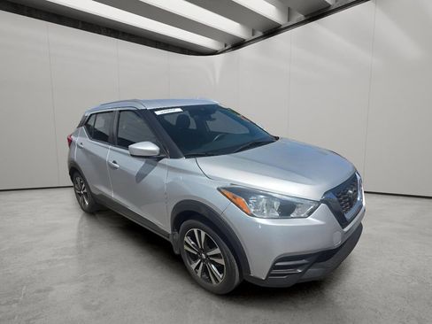 Used 2020 Nissan Kicks SV FWD image 13
