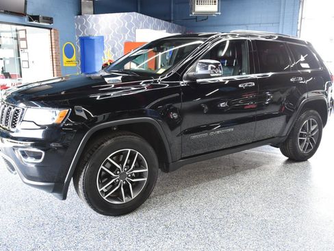 Used 2021 Jeep Grand Cherokee Limited AWD/4WD image 9