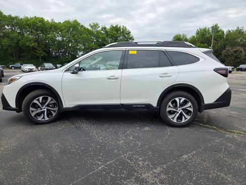Used 2020 Subaru Outback Touring XT AWD/4WD image 9