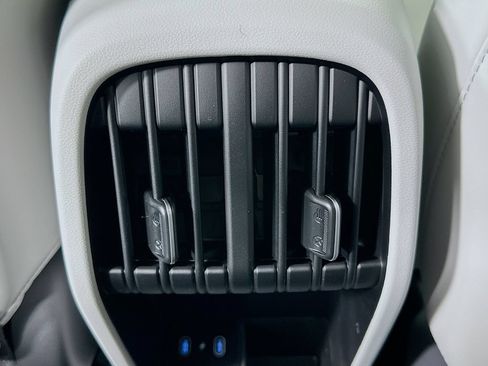 New 2026 Hyundai Kona Limited FWD image 17