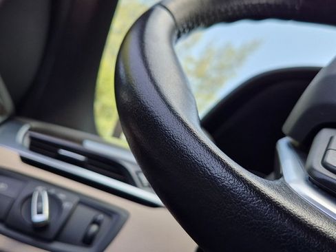 Used 2019 BMW X1 sDrive28i w/ Convenience Package FWD image 16
