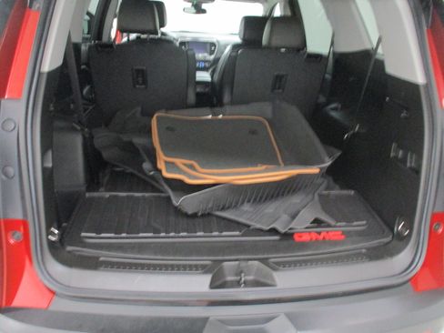 Used 2023 GMC Acadia AT4 w/ Preferred Package AWD/4WD image 10