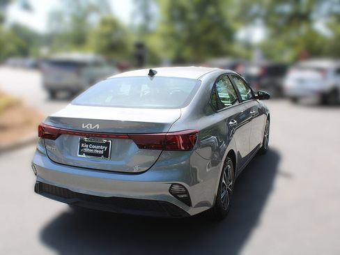 Certified 2024 Kia Forte LXS FWD image 10