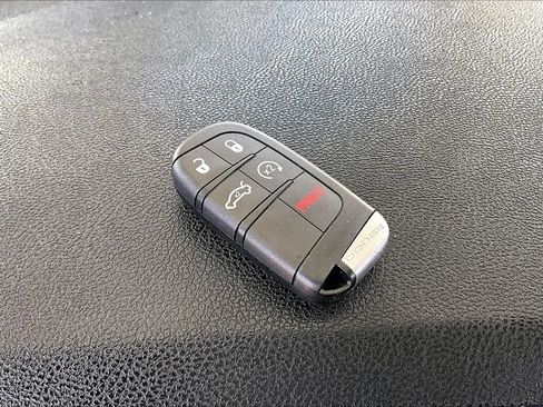 Used 2011 Dodge Charger SE RWD image 30