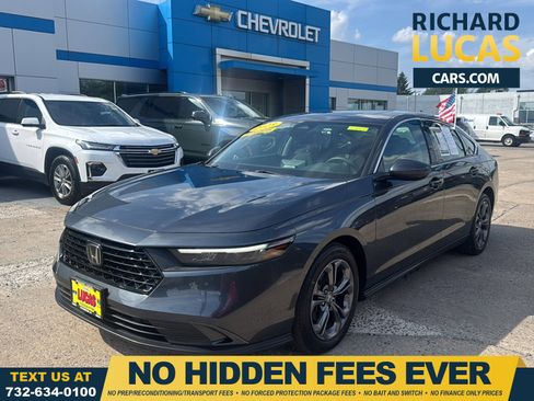 Used 2023 Honda Accord EX image 1