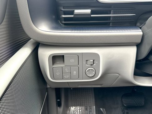 Used 2023 Hyundai Ioniq 6 SEL image 36