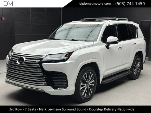 Used 2024 Lexus LX 600 4WD w/ Interior Upgrade Package image 1