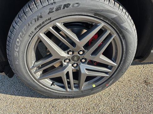 New 2026 Ford Explorer ST w/ Sun And Sound Package image 9