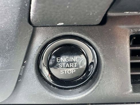 Used 2023 Honda Pilot Elite image 32