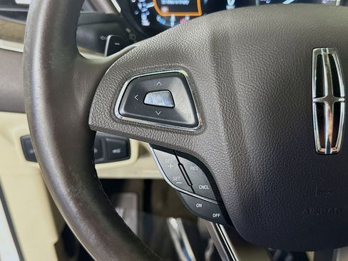 Used 2019 Lincoln MKC Reserve w/ MKC Climate Package AWD/4WD image 14