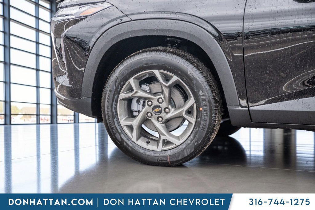 New 2026 Chevrolet Trax LT w/ LT Convenience Package FWD image 34