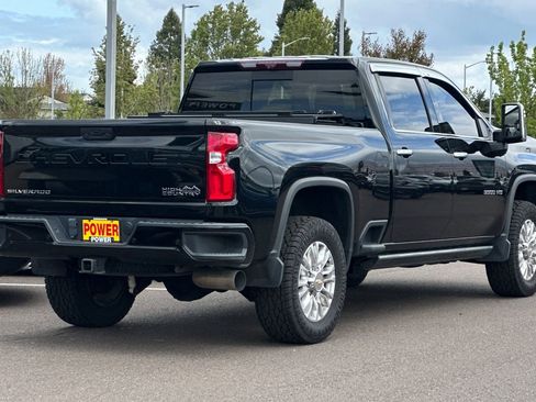 Used 2023 Chevrolet Silverado 3500 High Country w/ Z71 Off-Road Package AWD/4WD image 4