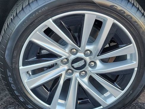 Used 2026 Cadillac Vistiq Luxury image 24