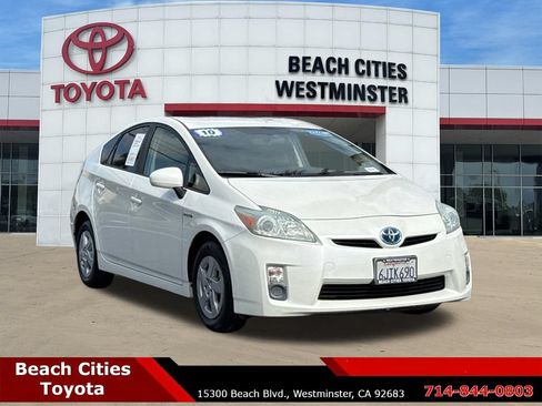 Used 2010 Toyota Prius Two FWD image 2
