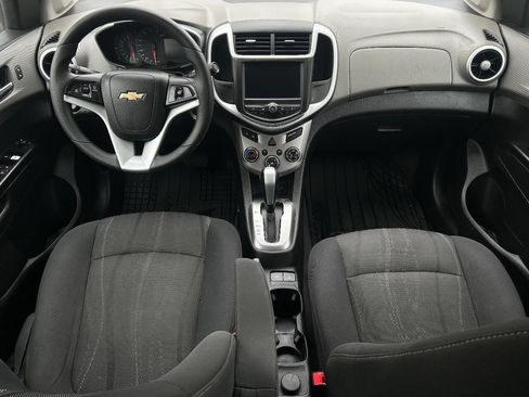 Used 2018 Chevrolet Sonic LT image 9