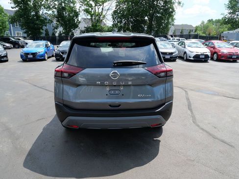 Used 2021 Nissan Rogue SV AWD/4WD image 4