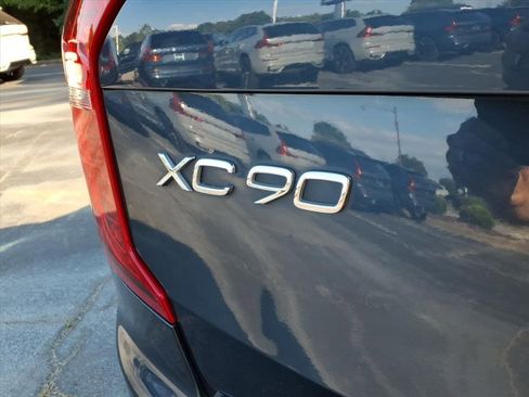 Used 2022 Volvo XC90 T6 Inscription w/ Lounge Package image 5