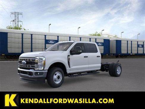 New 2026 Ford F350 XL w/ XL Chrome Package image 1