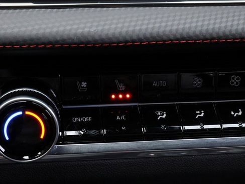 Used 2025 Chevrolet Equinox RS w/ Safety and Technology Package image 24