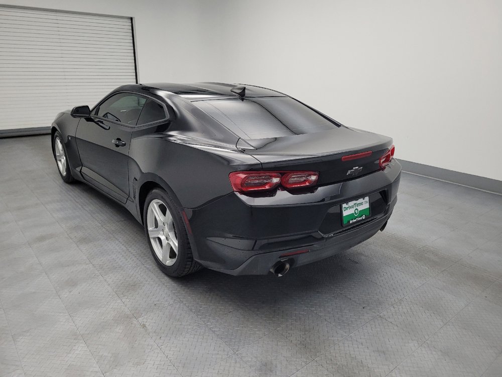 Used 2019 Chevrolet Camaro LT RWD image 5
