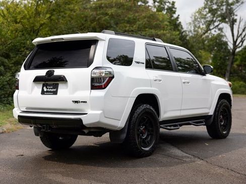 Used 2018 Toyota 4Runner TRD Off-Road Premium image 9