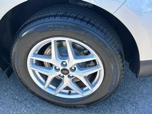 Certified 2024 Ford Edge SEL AWD/4WD image 6