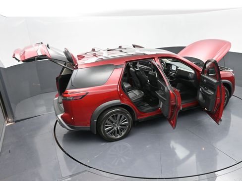 Used 2022 Nissan Pathfinder SL w/ SL Premium Package image 53