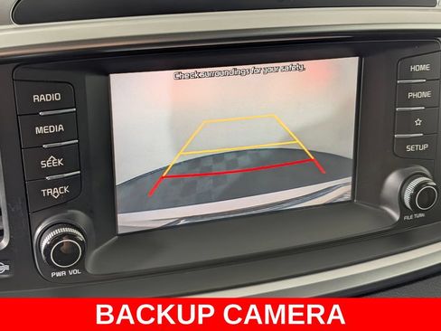Used 2019 Kia Sorento L FWD image 9
