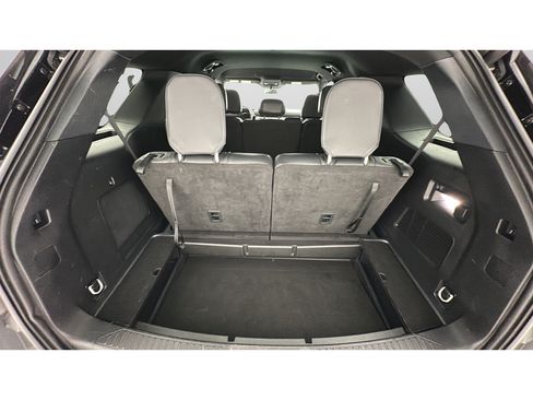Used 2025 Ford Explorer ST-Line w/ ST-Line Street Pack AWD/4WD image 21
