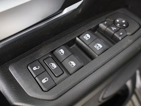 New 2026 RAM 1500 4x4 Crew Cab image 20