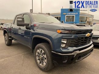 New 2026 Chevrolet Silverado 2500 Custom w/ Custom Value Package AWD/4WD video 1