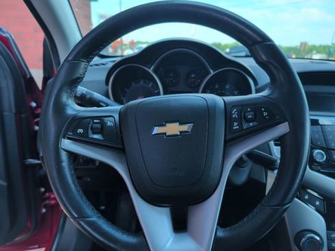 Used 2014 Chevrolet Cruze LT FWD image 14