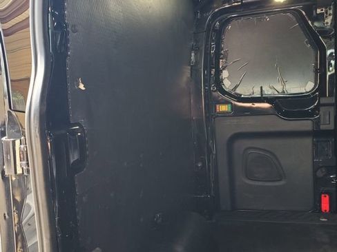 Used 2018 Ford Transit 150 130 Low Roof RWD image 32